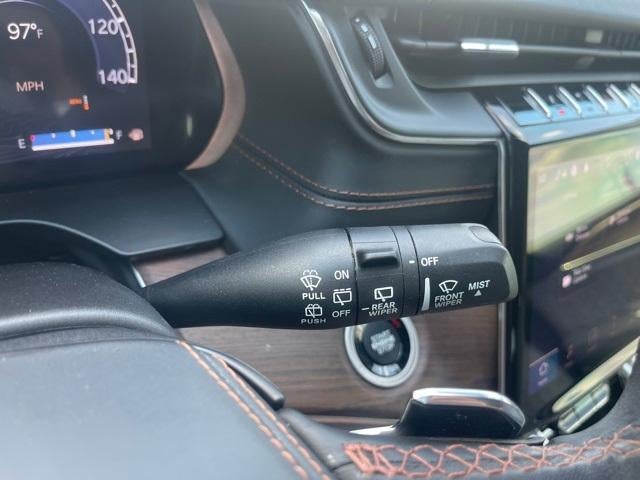 2022 Jeep Grand Cherokee Summit