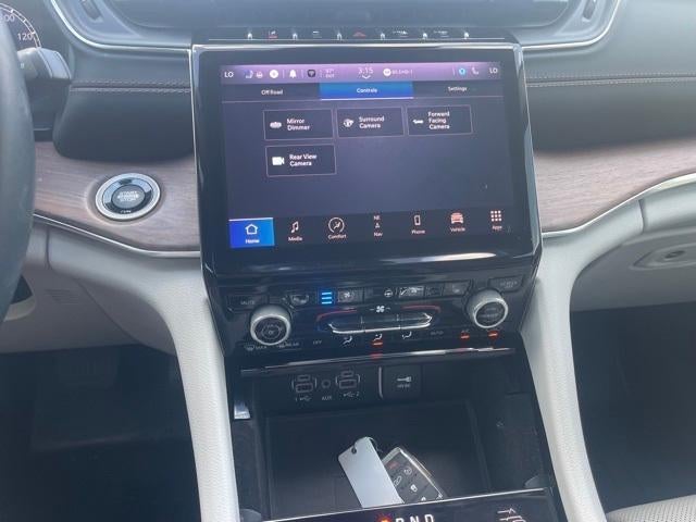 2022 Jeep Grand Cherokee Summit