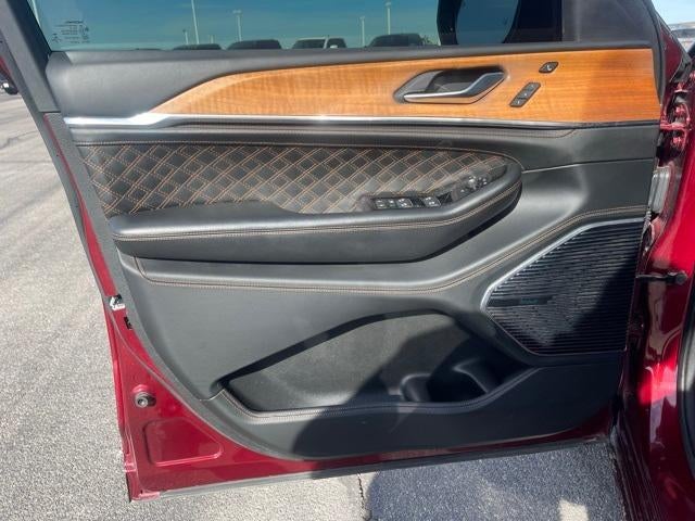 2022 Jeep Grand Cherokee L Summit Reserve