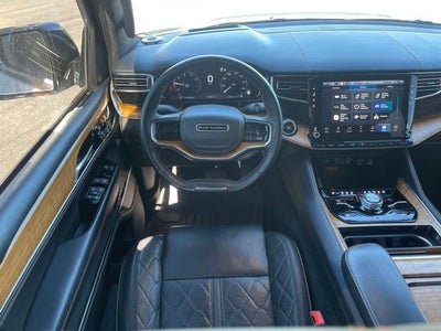 2023 Jeep Grand Wagoneer L Series III