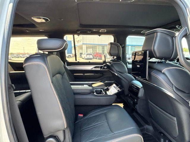 2022 Jeep Grand Wagoneer Series III