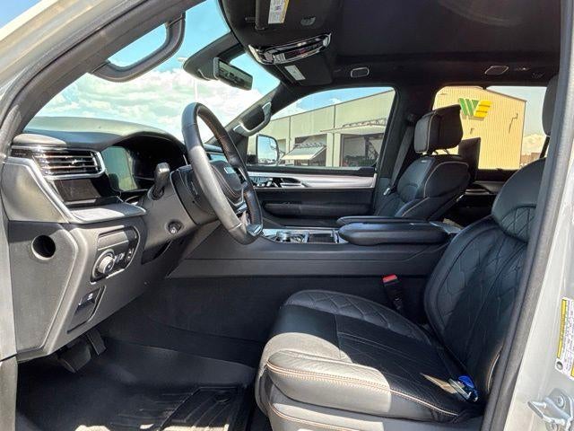 2022 Jeep Grand Wagoneer Series III