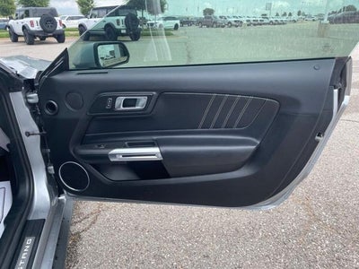 2022 Ford Mustang EcoBoost