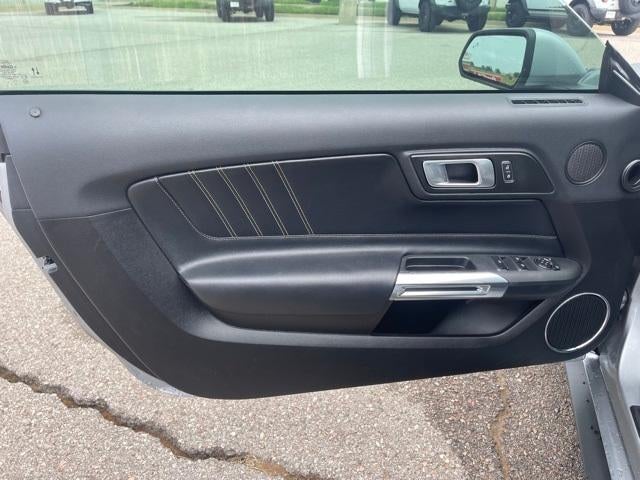 2022 Ford Mustang EcoBoost