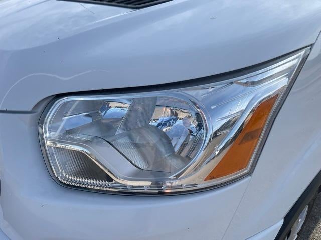 2022 Ford Transit Passenger Wagon XL