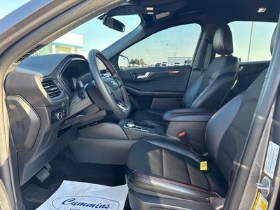 2025 Ford Escape ST-Line Select