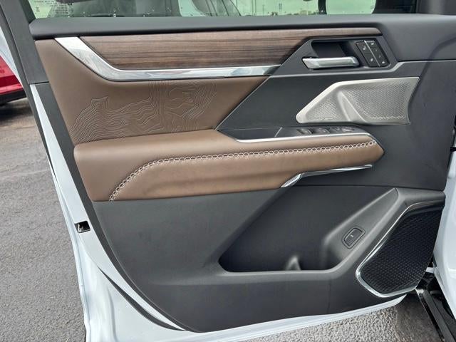 2027 GMC Acadia Denali Ultimate