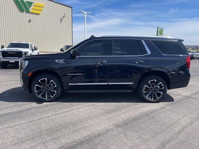 2023 GMC Yukon SLT