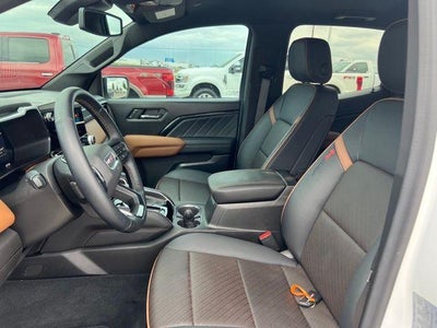 2024 GMC Canyon AT4