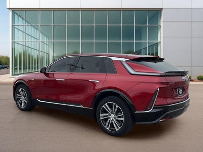 2024 Cadillac LYRIQ Luxury 2