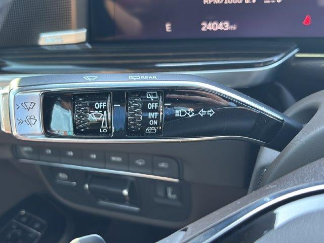 2025 Cadillac Escalade Premium Luxury